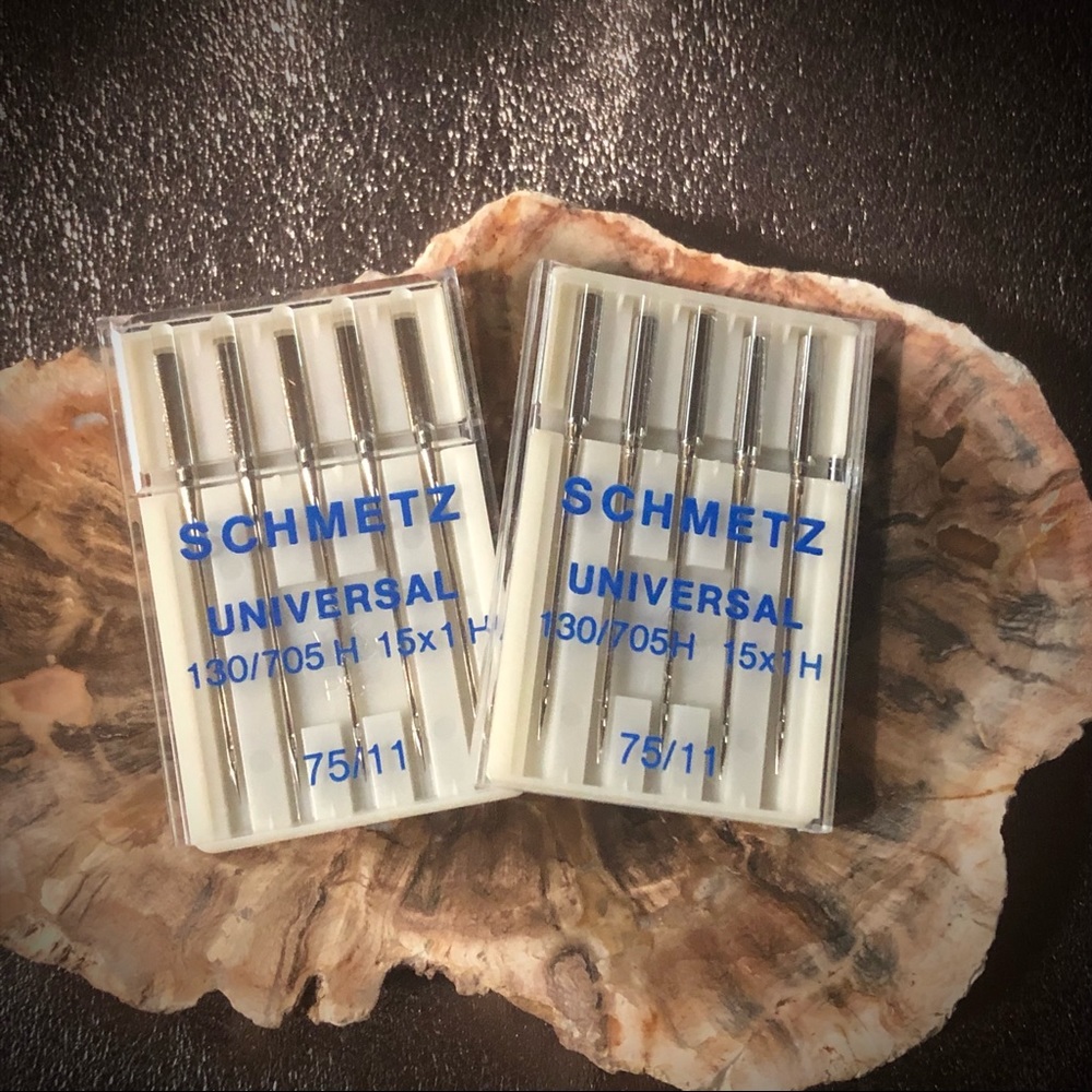🫶~Schmetz Needles ~ #11~ Fits Most Sewing Machines ~ 10 Total Needles